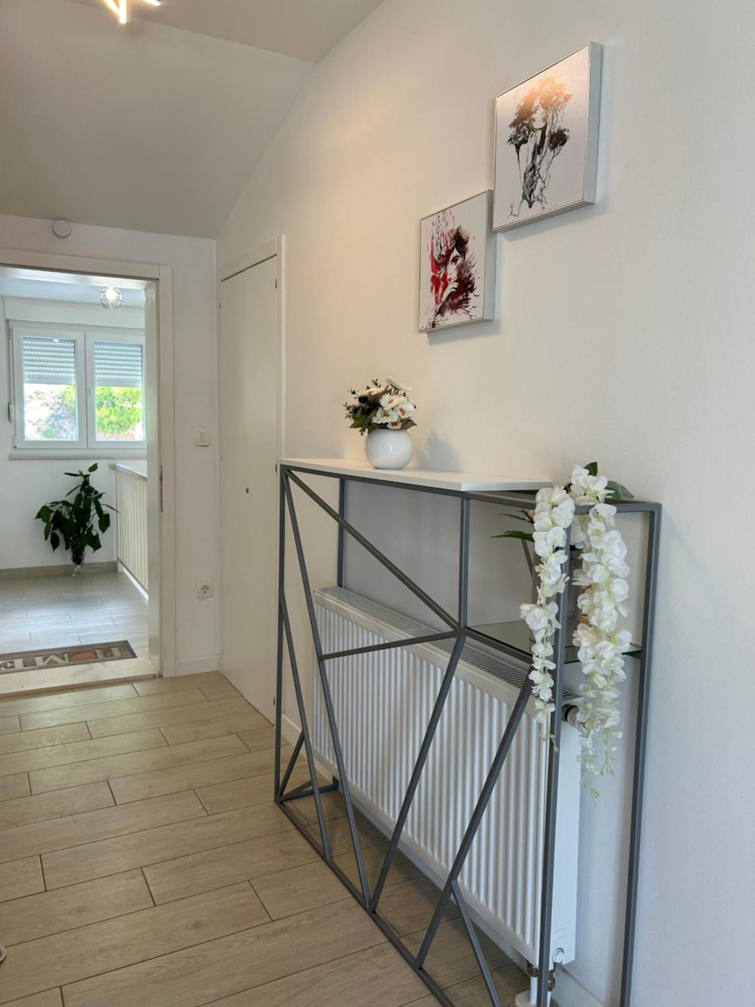 Apartman Mili Baška Voda Buitenkant foto